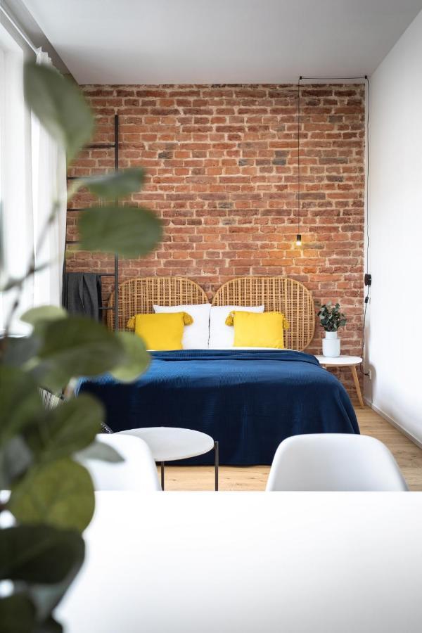 Turnkey I Balcony Studio Lägenhet Prag Exteriör bild