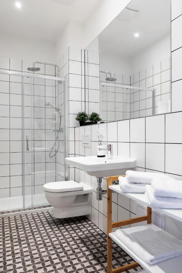 Turnkey I Balcony Studio Lägenhet Prag Exteriör bild