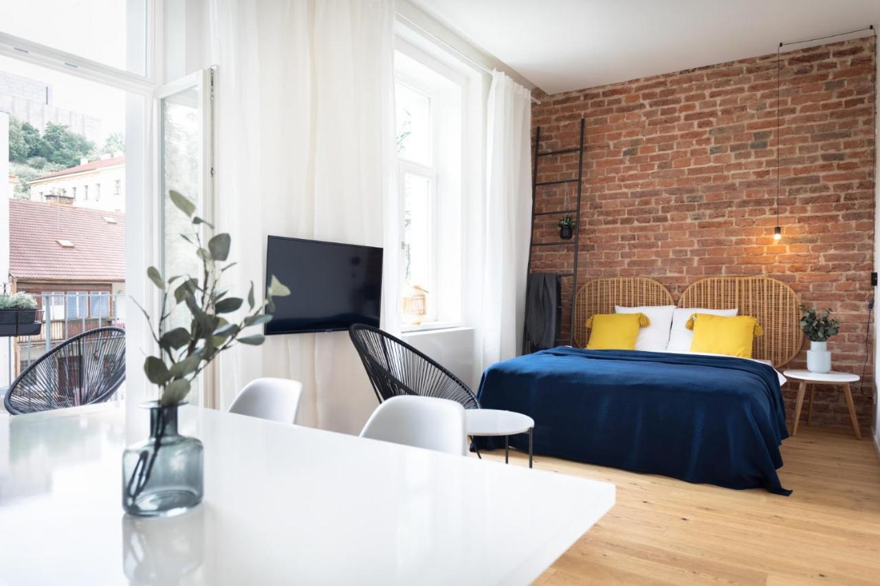 Turnkey I Balcony Studio Lägenhet Prag Exteriör bild